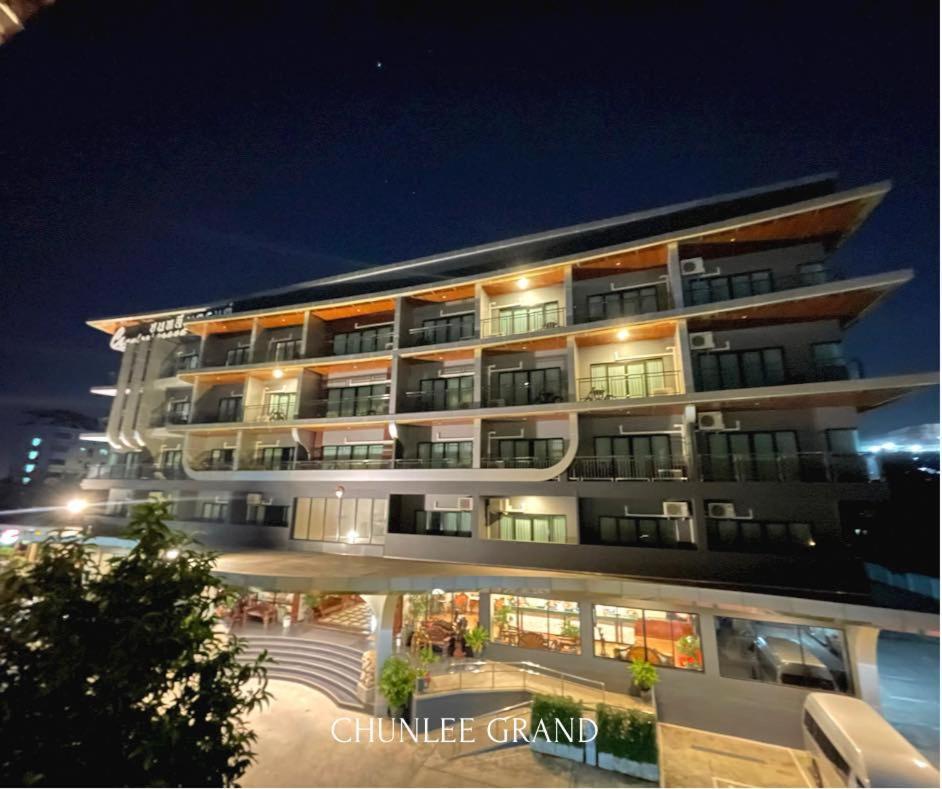 Hotel Chunlee Grand Korat à Nakhon Ratchasima Extérieur photo