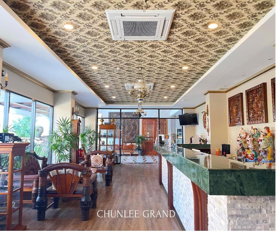 Hotel Chunlee Grand Korat à Nakhon Ratchasima Extérieur photo