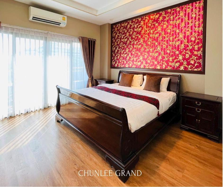 Hotel Chunlee Grand Korat à Nakhon Ratchasima Extérieur photo
