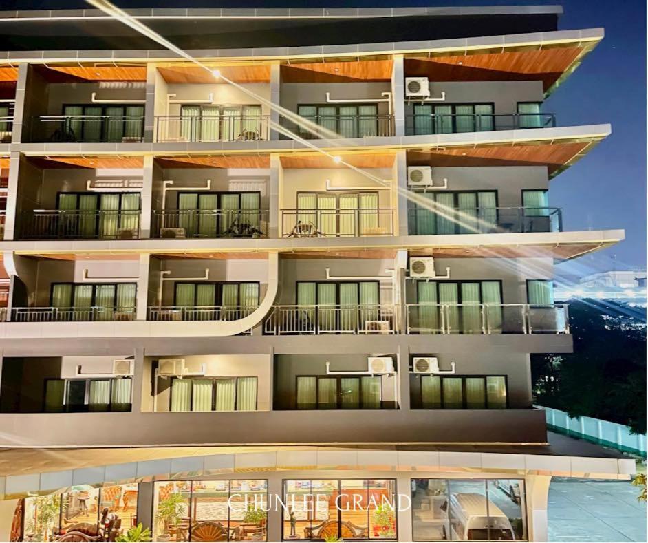 Hotel Chunlee Grand Korat à Nakhon Ratchasima Extérieur photo