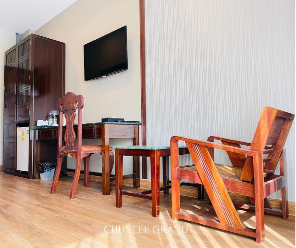 Hotel Chunlee Grand Korat à Nakhon Ratchasima Extérieur photo