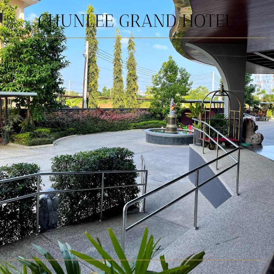 Hotel Chunlee Grand Korat à Nakhon Ratchasima Extérieur photo