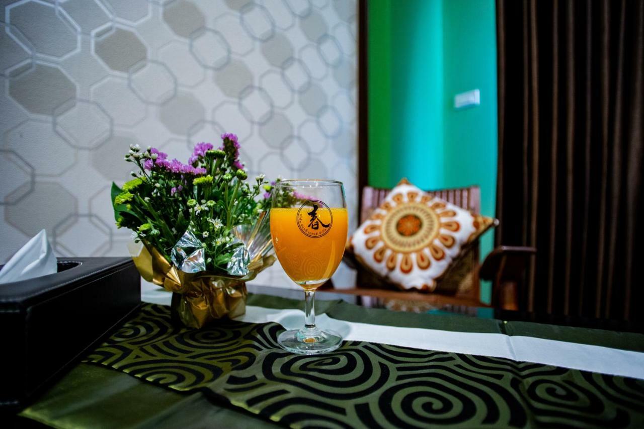 Hotel Chunlee Grand Korat à Nakhon Ratchasima Extérieur photo